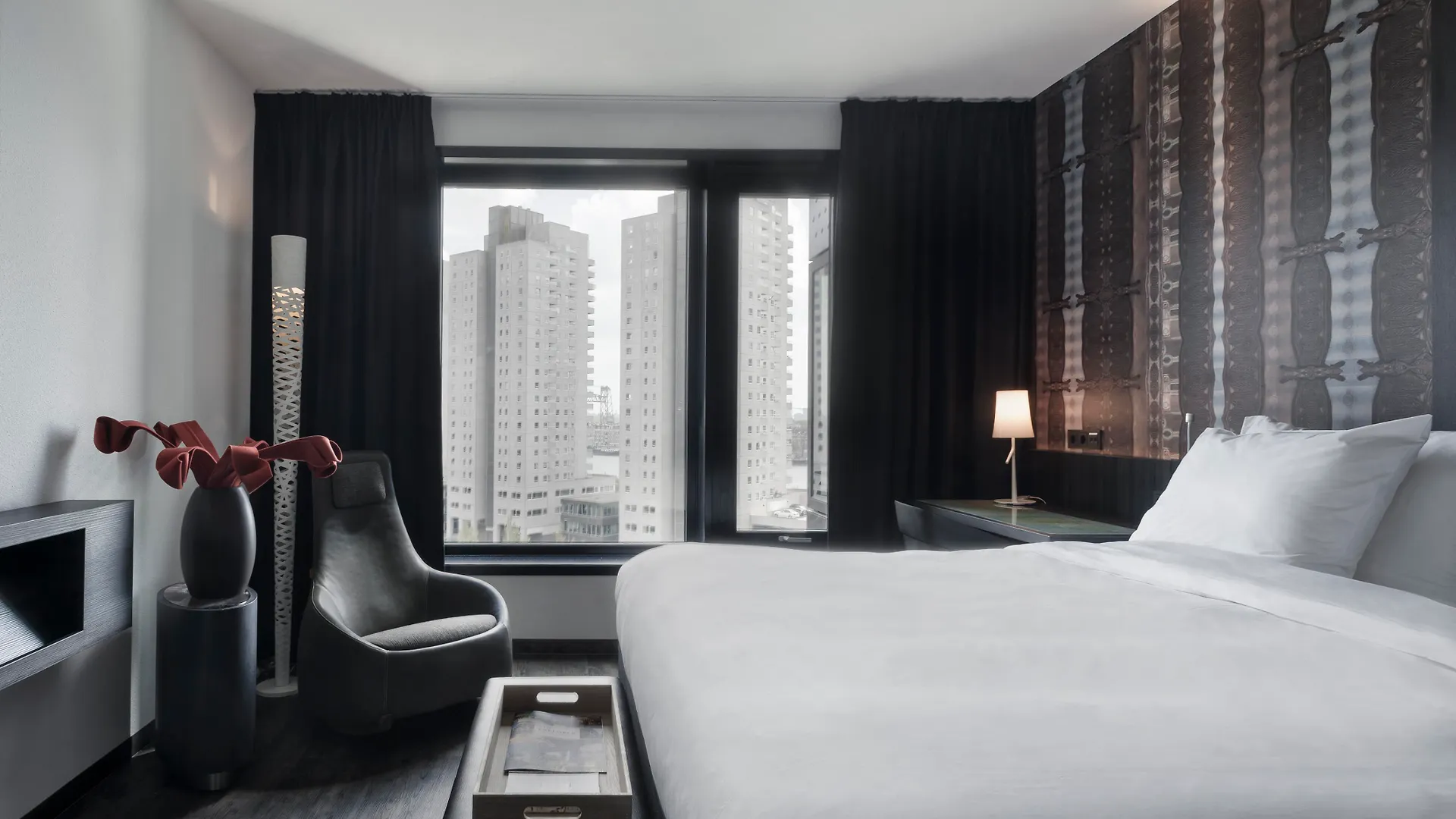 Mainport Hotel Rotterdam, A Hilton Affiliate Hotel Rotterdam