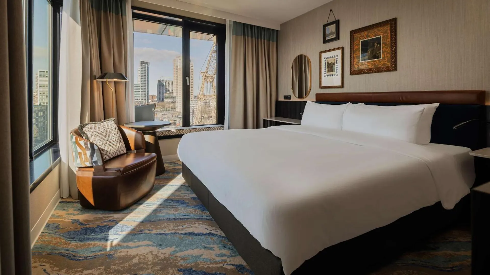 Mainport Hotel Rotterdam, A Hilton Affiliate Hotel